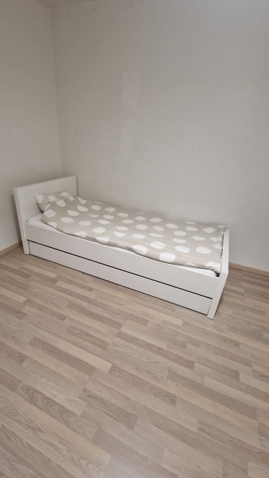 Wit uitschuifbaar kinderbed – 2 slaapplaatsen, Ophalen, Gebruikt, 180 cm of meer, 85 tot 100 cm