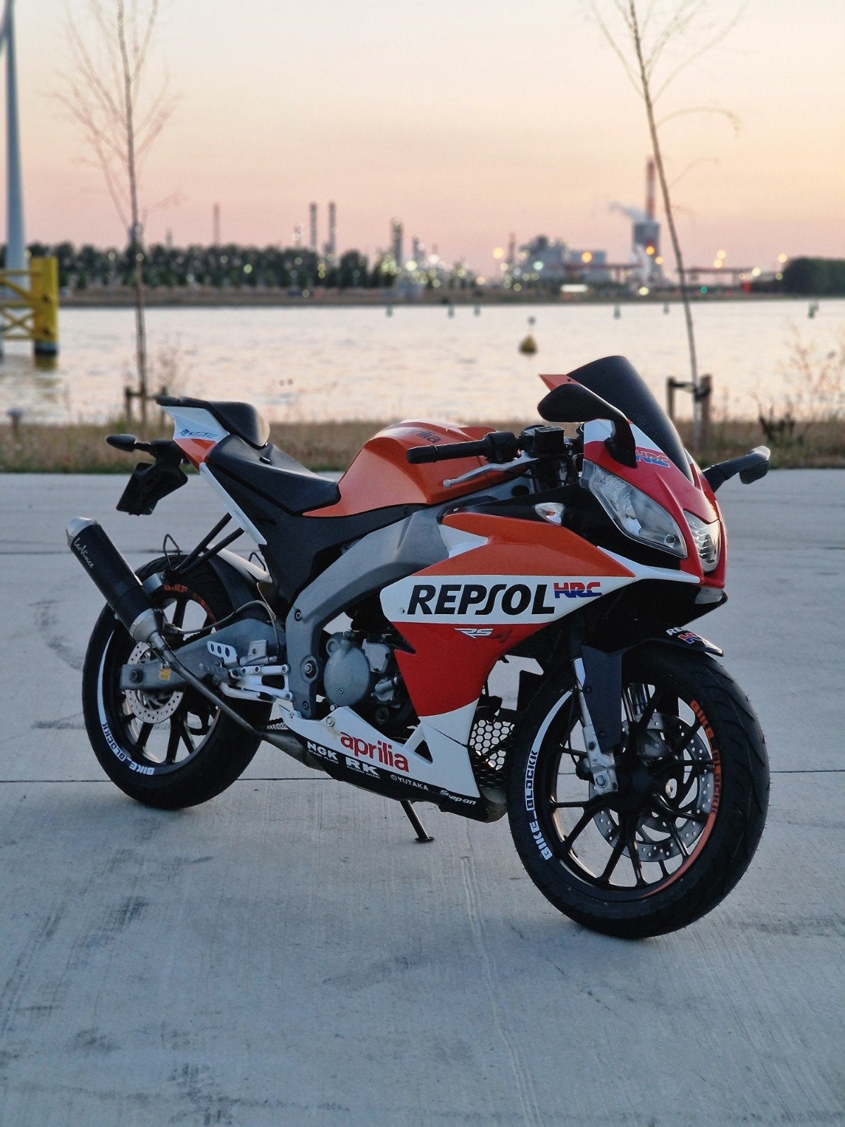 aprillia rs4 50 repsol edition, Enlèvement