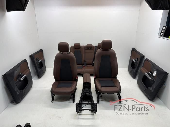 Mercedes-Benz GLB X247 Interieur leer Bruin compleet met deu, Enlèvement ou Envoi, Utilisé