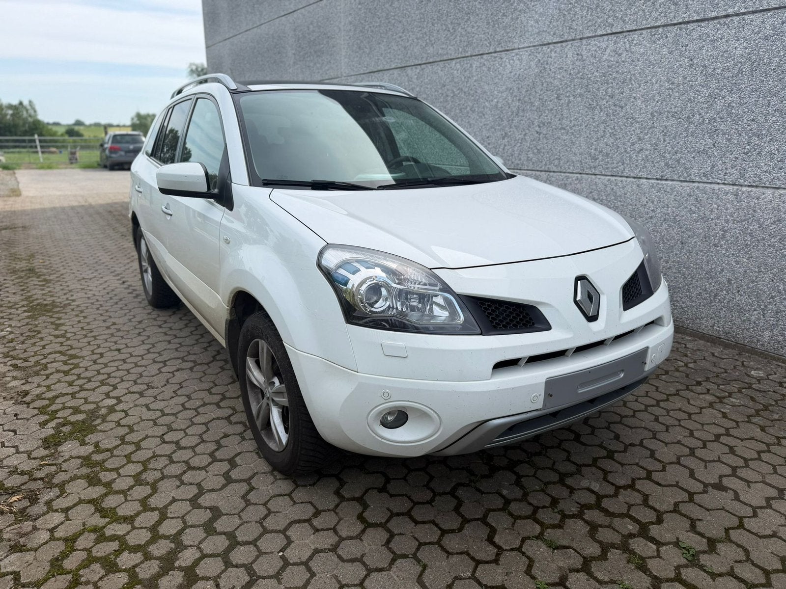 Renault Koleos 2.0 dCi – EXPORT / HANDELAAR / ZONDER KEURING, Auto's, Renault, Automaat, Koleos, 110 kW, Leder