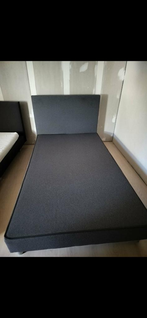 BOX SPRING TE KOOP MET MATRAS, Ophalen, Zo goed als nieuw