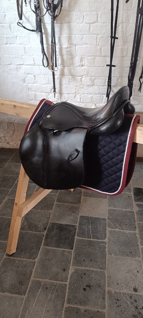 Springzadel pony, XS (15.5 inch of kleiner), Gebruikt, Wijd, Kniewrongen