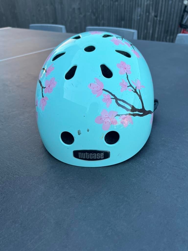 Nutcase fietshelm, Fietsen en Brommers, Ophalen, Zo goed als nieuw, M, Meisje