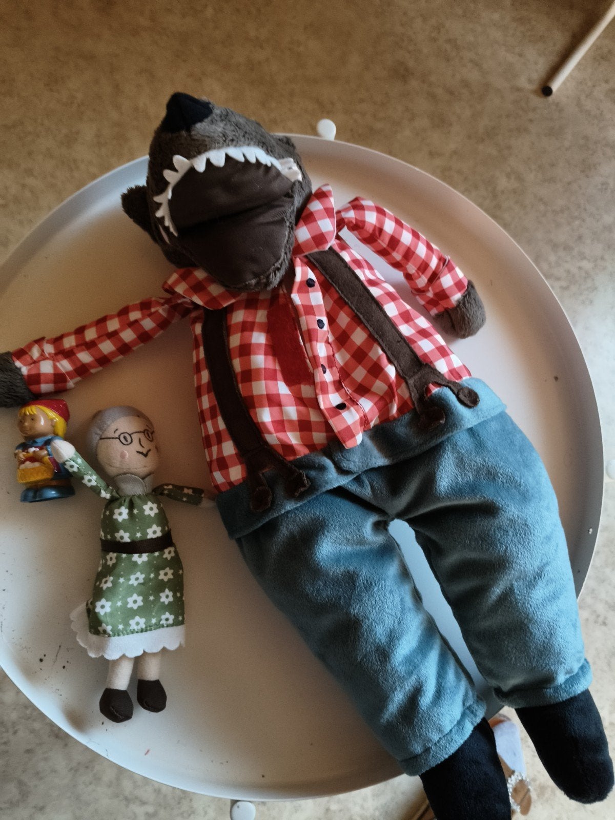 pop wolf met oma Ikea, Kinderen en Baby's, Ophalen