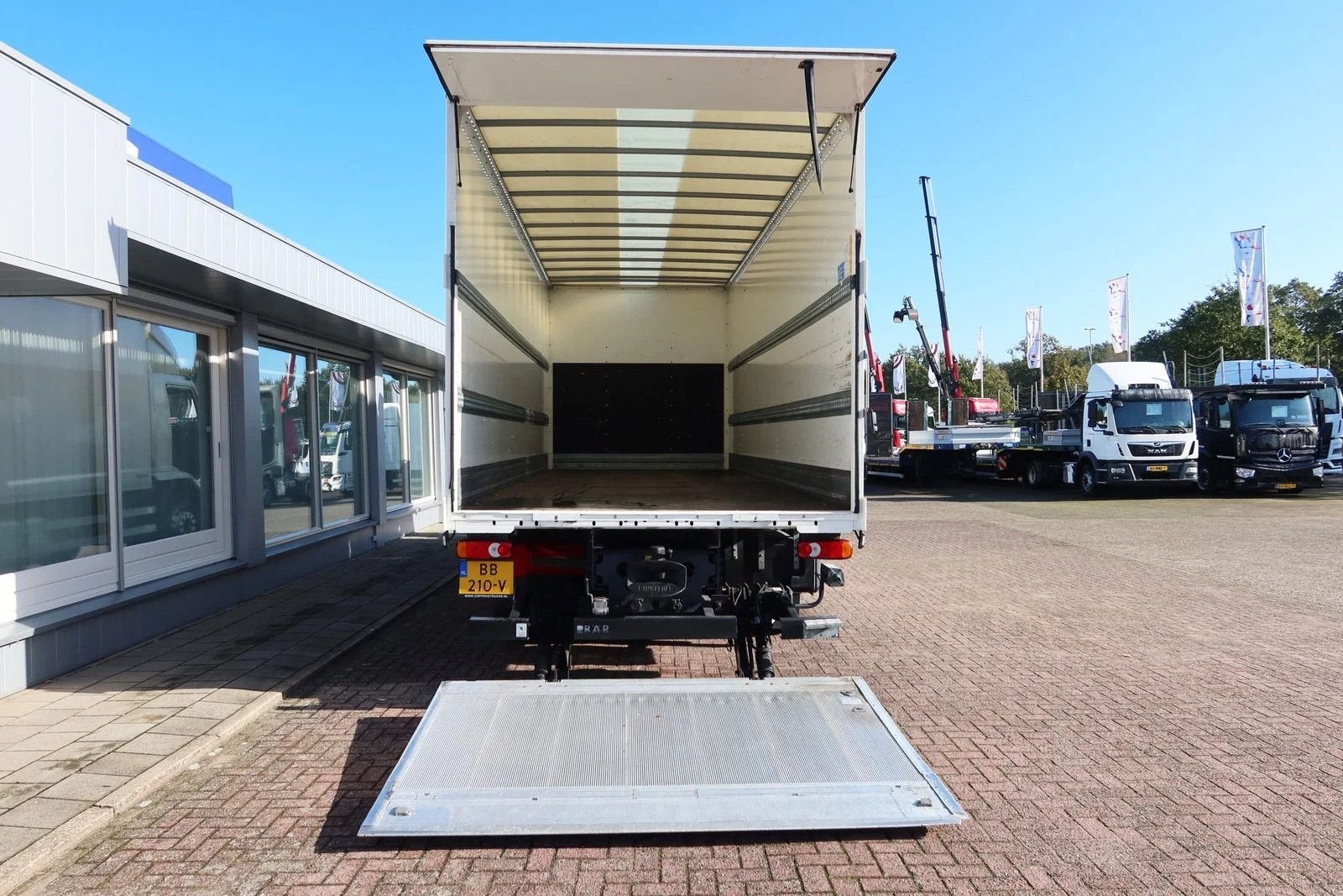 DAF LF 290 Bak+Klep 1500 kg, Autos, Achat, Entreprise, 213 kW, ABS