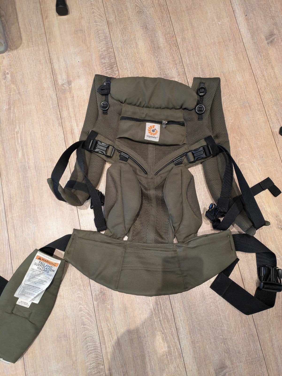 Porte bebe Ergobaby omni 360 cool air mesh + cape de pluie, Enfants & Bébés, Autres marques, Porte-bébé, Comme neuf, Enlèvement