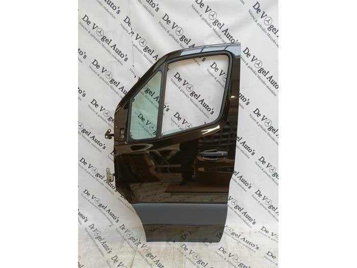 Portière 2portes gauche d'un Mercedes Sprinter (8410), 3 mois de garantie, Utilisé, Porte, -