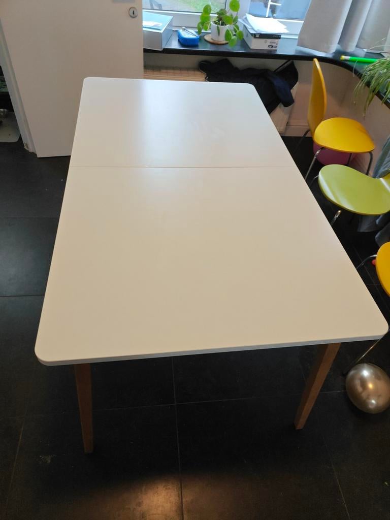 Eettafel Jysk - in goede staat, Ophalen, Gebruikt, Scandinavisch, 50 tot 100 cm