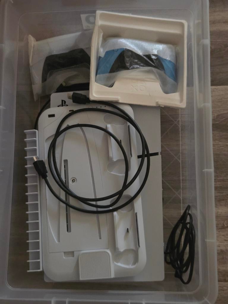 Playstation 5 slim te koop, Games en Spelcomputers, Ophalen, Online, 2 spelers, Zo goed als nieuw