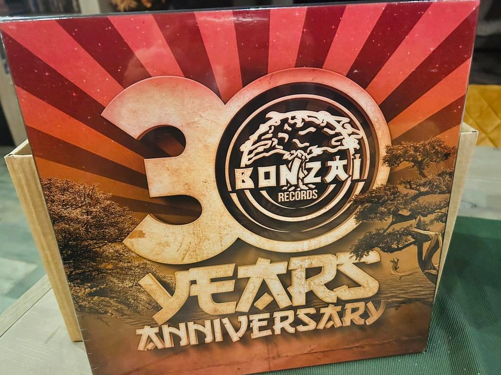 Bonzai Records 30 Years Anniversary 5LP, Enlèvement ou Envoi, Comme neuf