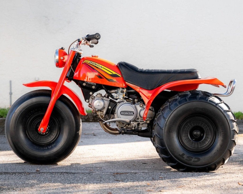 Honda atc 90 garde boue arrière en polyester, Enlèvement