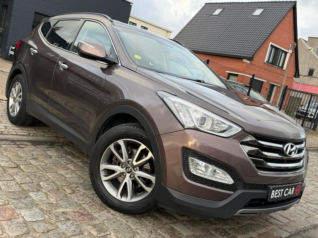 Hyundai Santa Fe 2.0CRDi * Euro6, Auto's, Hyundai, Santa Fe, 4 cilinders, Bruin, Leder