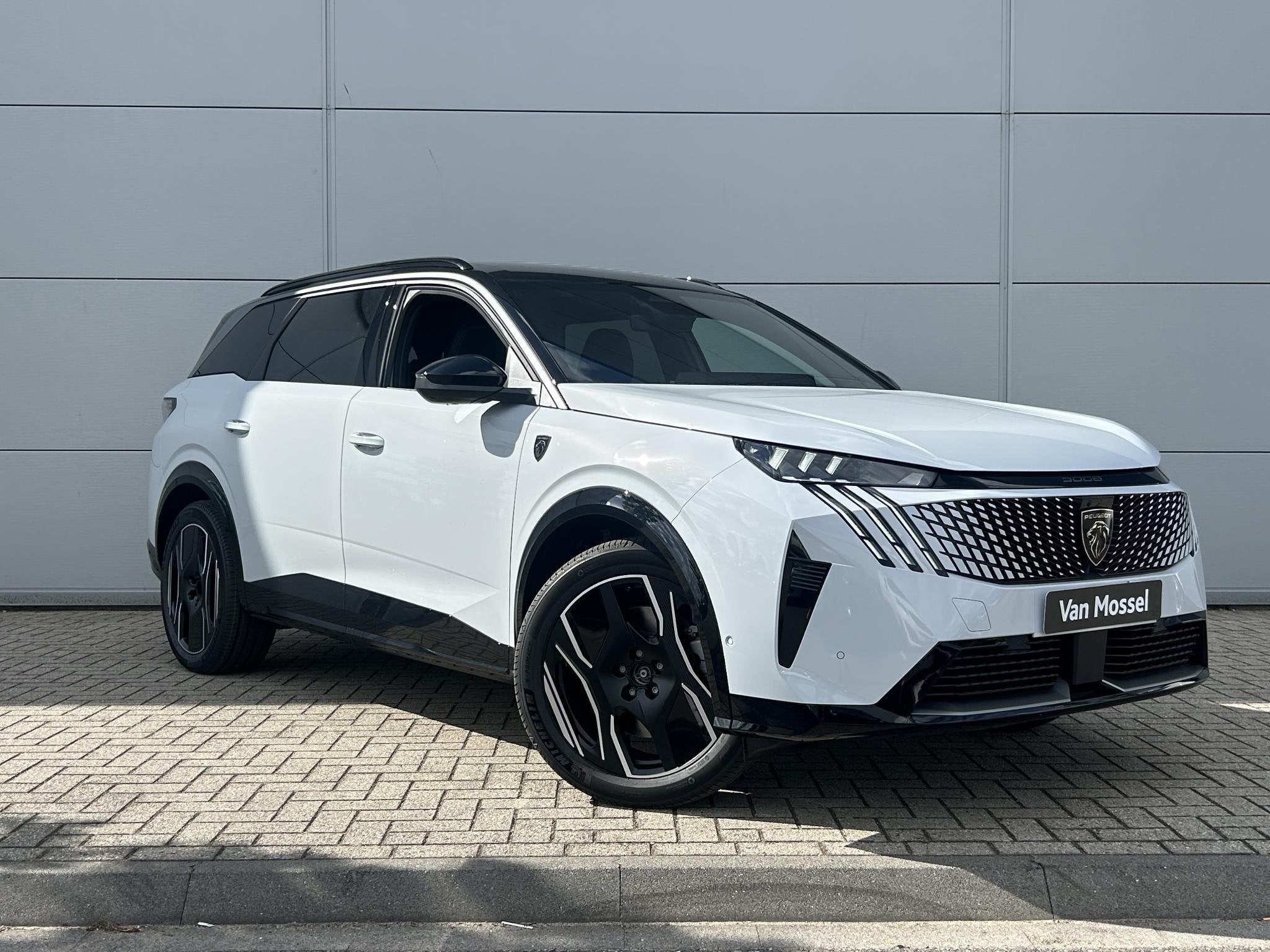 Peugeot 5008 e-5008 210 GT Exclusive 7 seats + nappa leder, Autos, Achat, 213 ch, 7 places, 157 kW