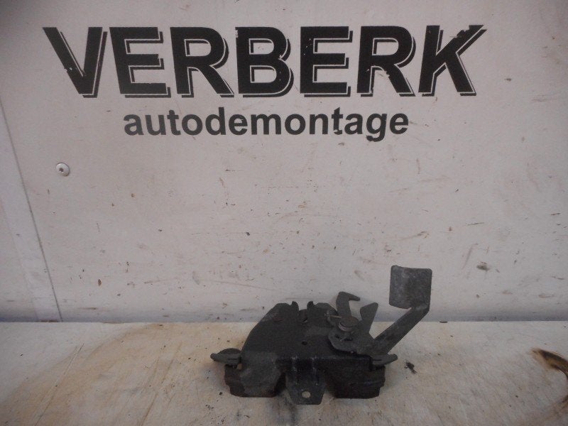 MOTORKAP SLOT Volvo V40 (VW) (01-1995/06-2004), Auto-onderdelen, Gebruikt, Info@volvocars.com, Volvo, Volvo Car Germany GmbH