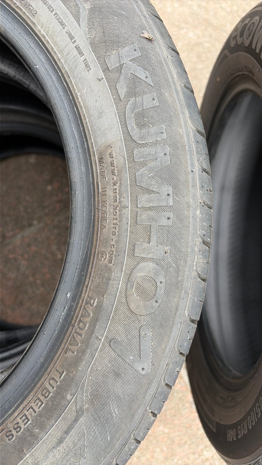 Kumho 185/60 R15 84H – Set of 4 Tyres – 2mm Tread, Ophalen, Gebruikt