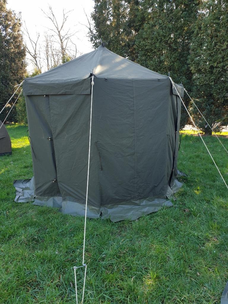 Tente militaire d'occasion, Caravanes & Camping, Tentes, jusqu'à 4, Comme neuf, Enlèvement