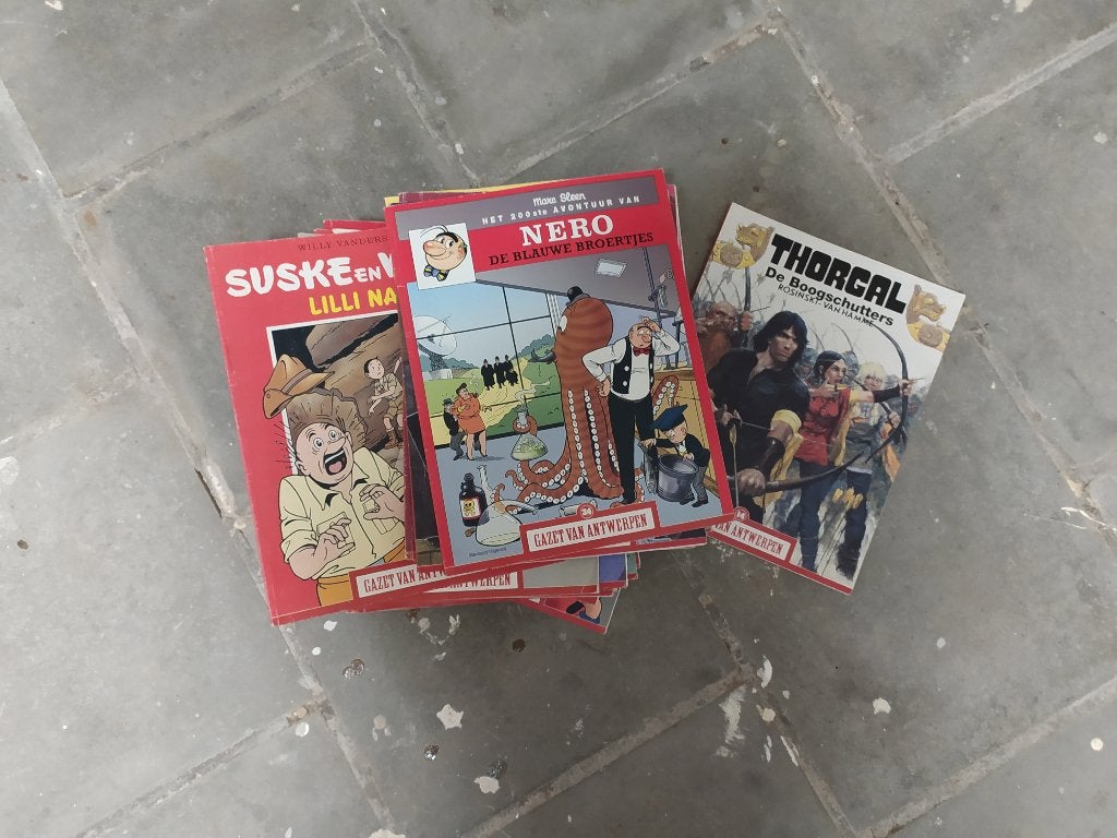 pakket strips van kranten (41), Boeken, Meerdere stripboeken, Ophalen, Gelezen