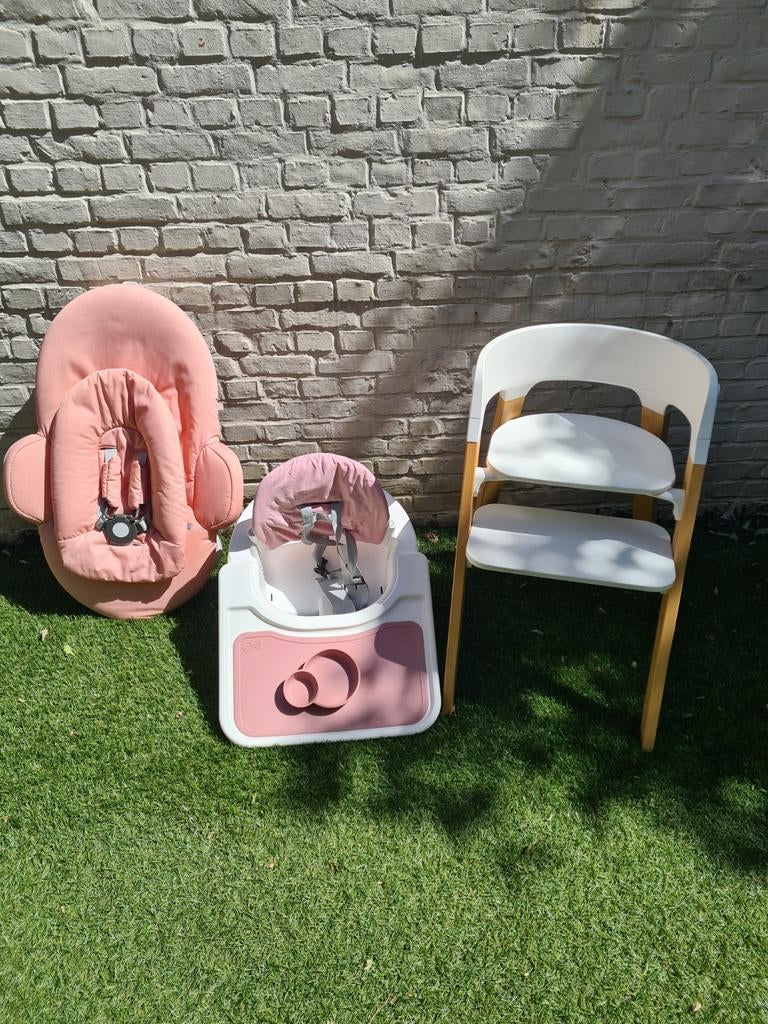 Complete stokke steps 3 in 1 kinderstoel, Ophalen, Zo goed als nieuw, Meegroeistoel, Gordel(s)