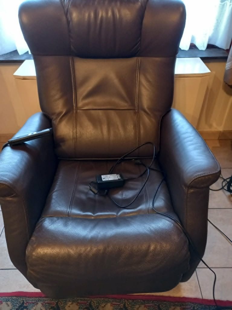 lederen - electrische relax, Huis en Inrichting, Ophalen, Gebruikt, Minder dan 75 cm, Leer
