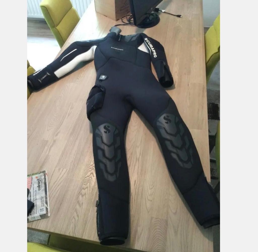 Scubapro Nova Scotia 7/5 Semi Drysuit Lady size XS/S, Enlèvement ou Envoi, Neuf, Combinaison de plongée
