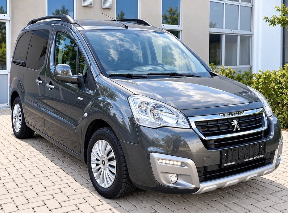 Peugeot Partner Tepee 1.2 Benzine + Garantie, Auto's, Dealer onderhouden, https://public.car-pass.be/vhr/7d9b815c-466c-46dc-b82f-06695f7070ca