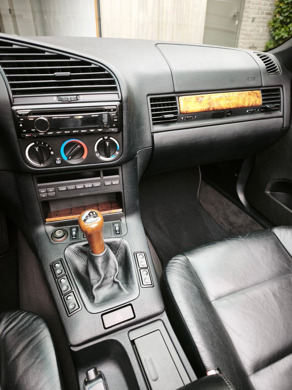 E36 BMW 320 cabrio 107xxx km Car Pass, foto 10