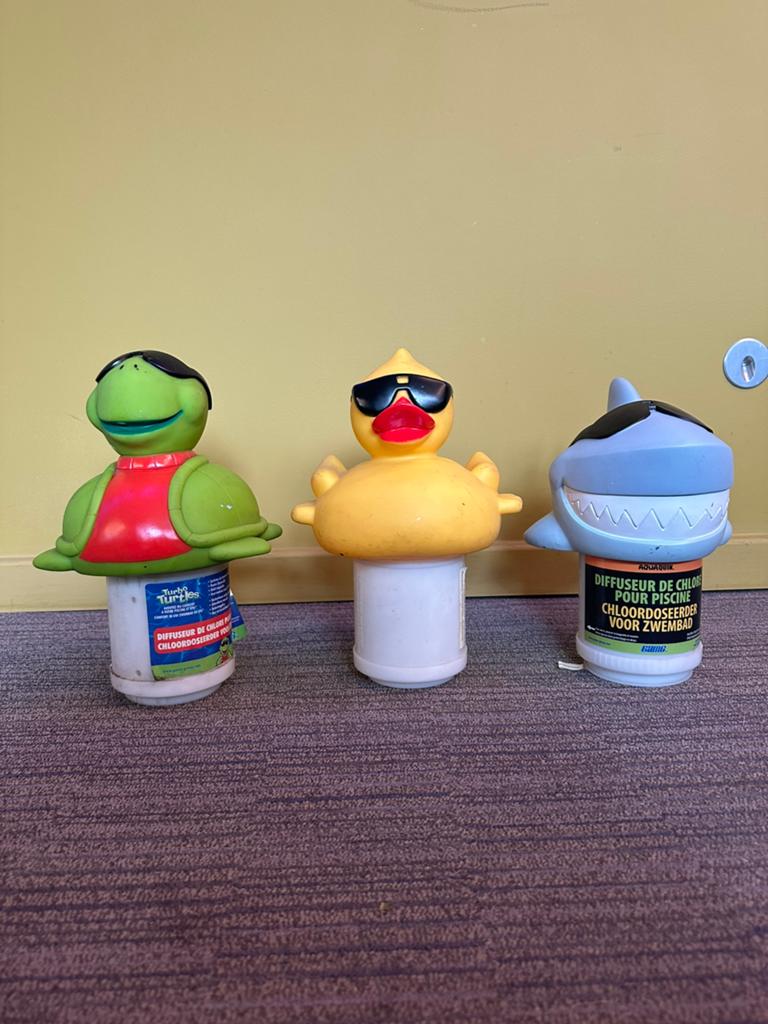 DIFFUSEURS DE CHLORE ANIMAUX, Jardin & Terrasse, Accessoires de piscine, Comme neuf, Enlèvement