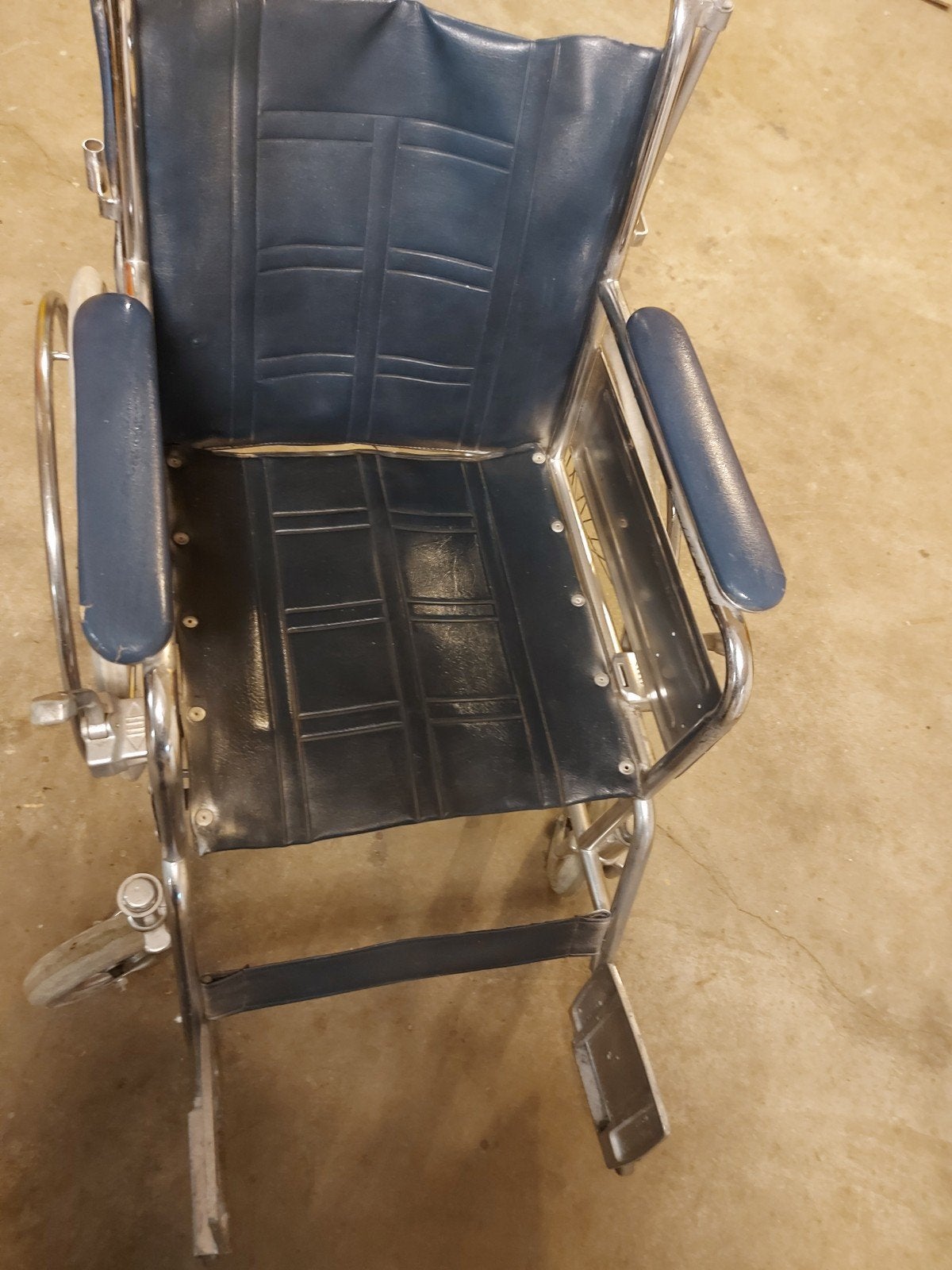 fauteuil roulant manuel pliant en acier chromé, Enlèvement, Pliant, Fauteuil roulant manuel