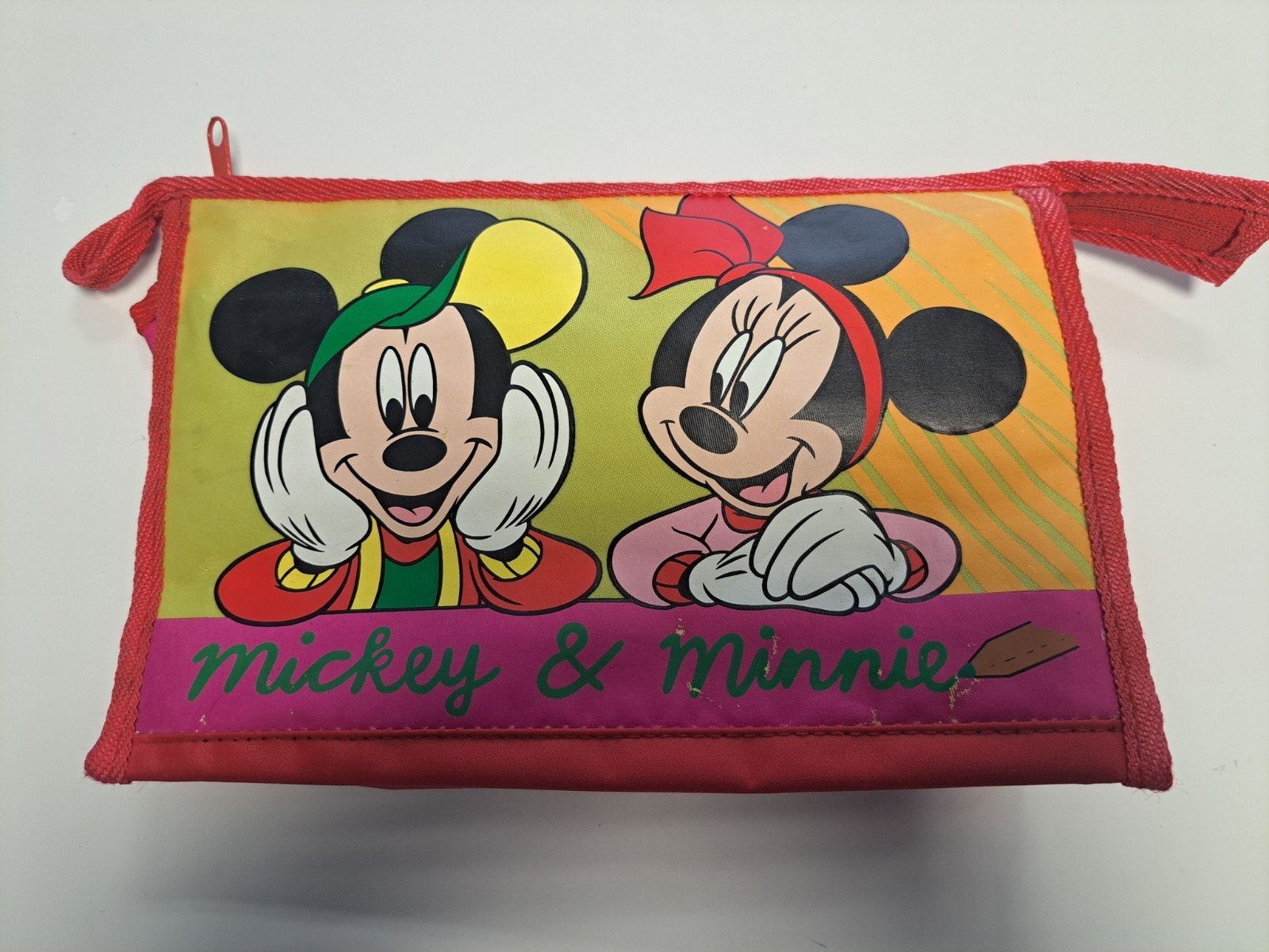 Toilettas mickey  en minnie mouse.
Goede staat., Ophalen