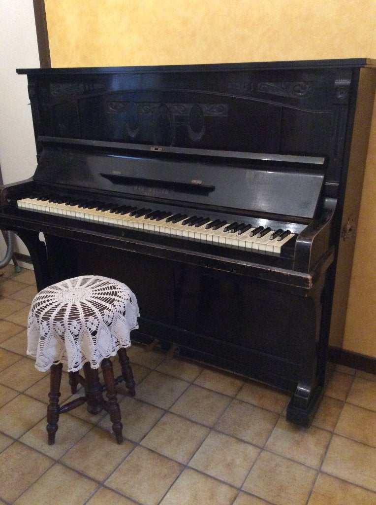 Antieke Max Müller piano uit  Berlijn-Jugendstil + pianokruk, Muziek en Instrumenten, Ophalen, Gebruikt, Zwart, Piano