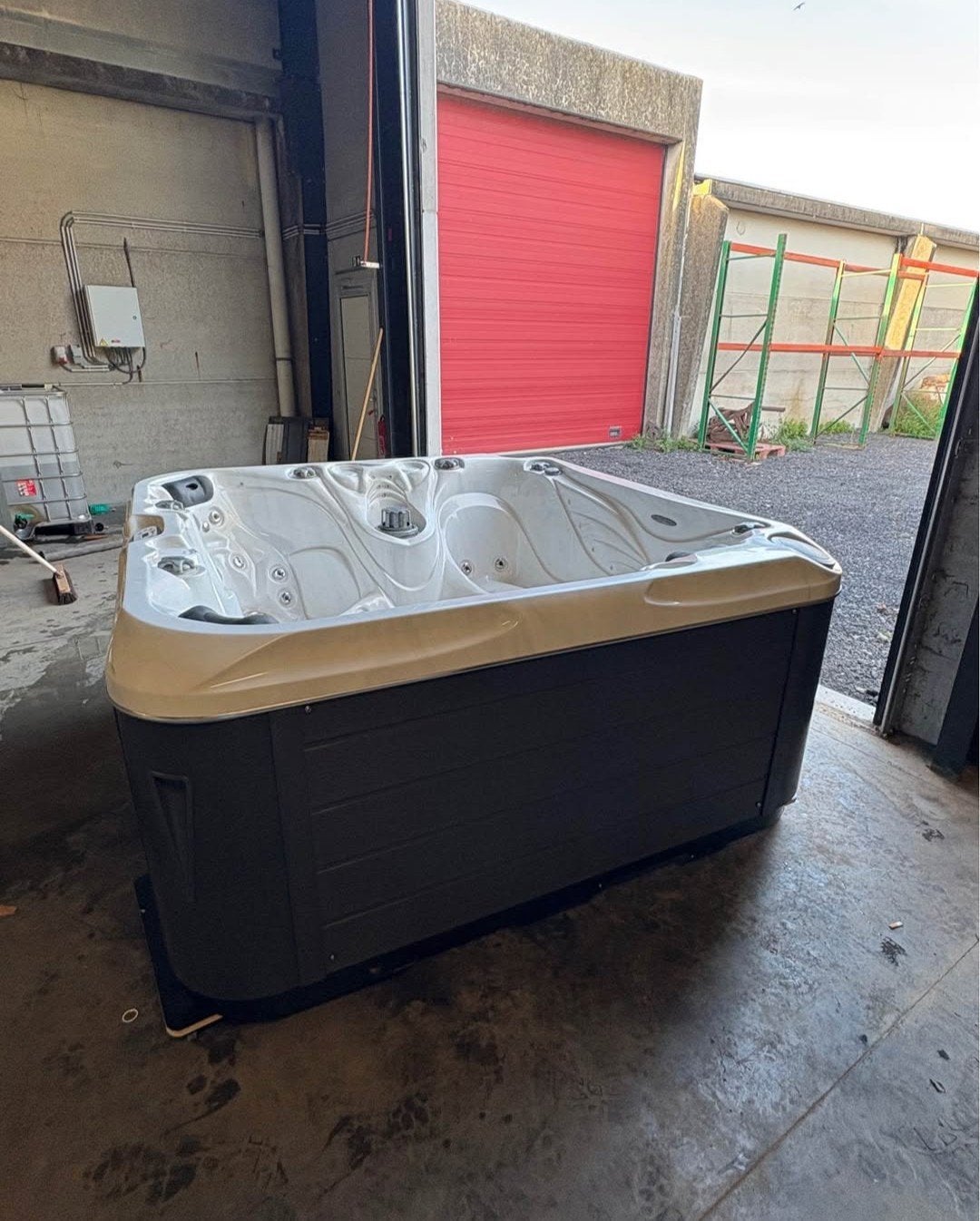 jacuzzi 6 mand garantie gratis levering, Jardin & Terrasse, Enlèvement, Comme neuf