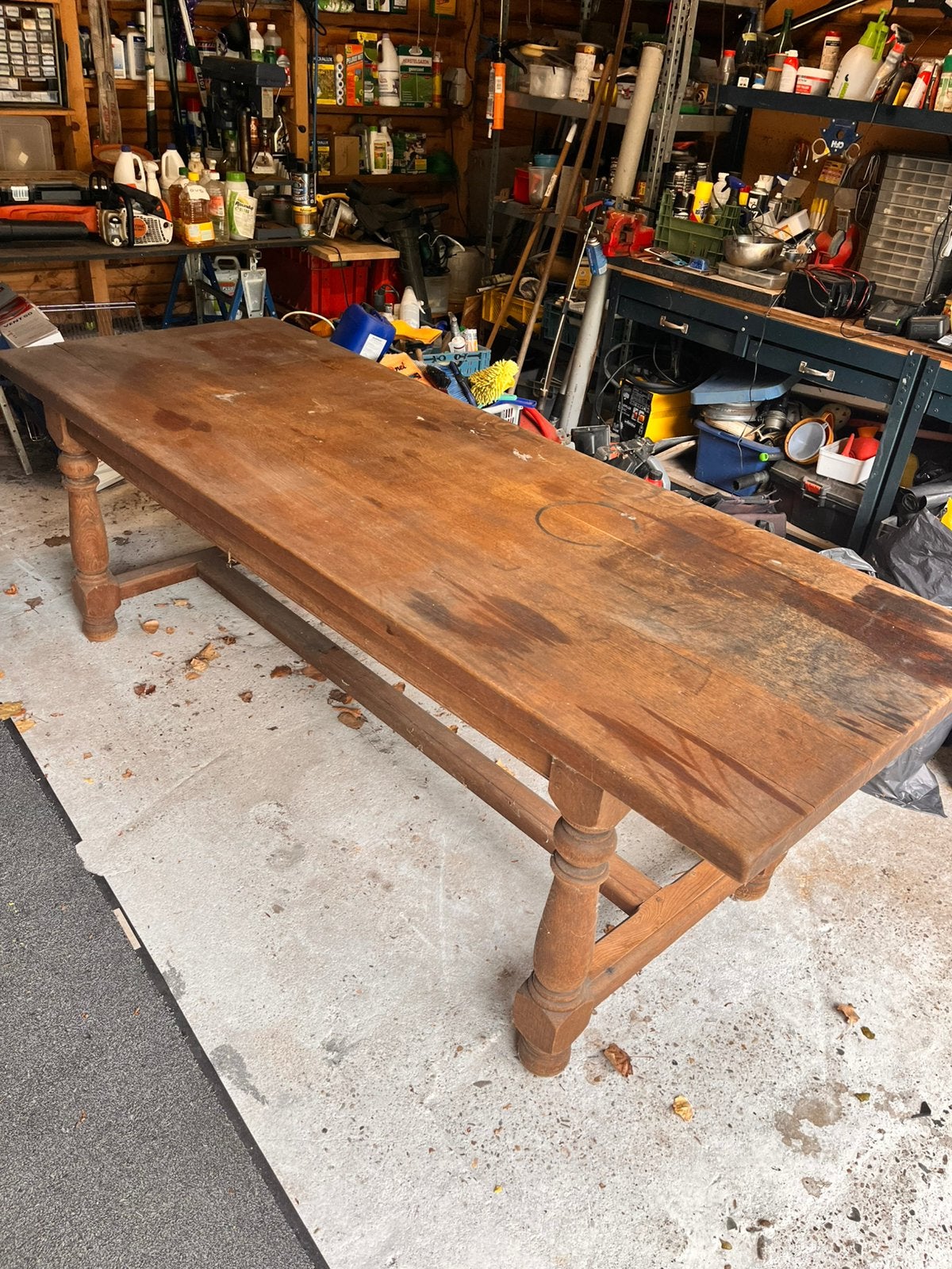 Zware massieve tafel. Gratis ophalen vandaag., Ophalen