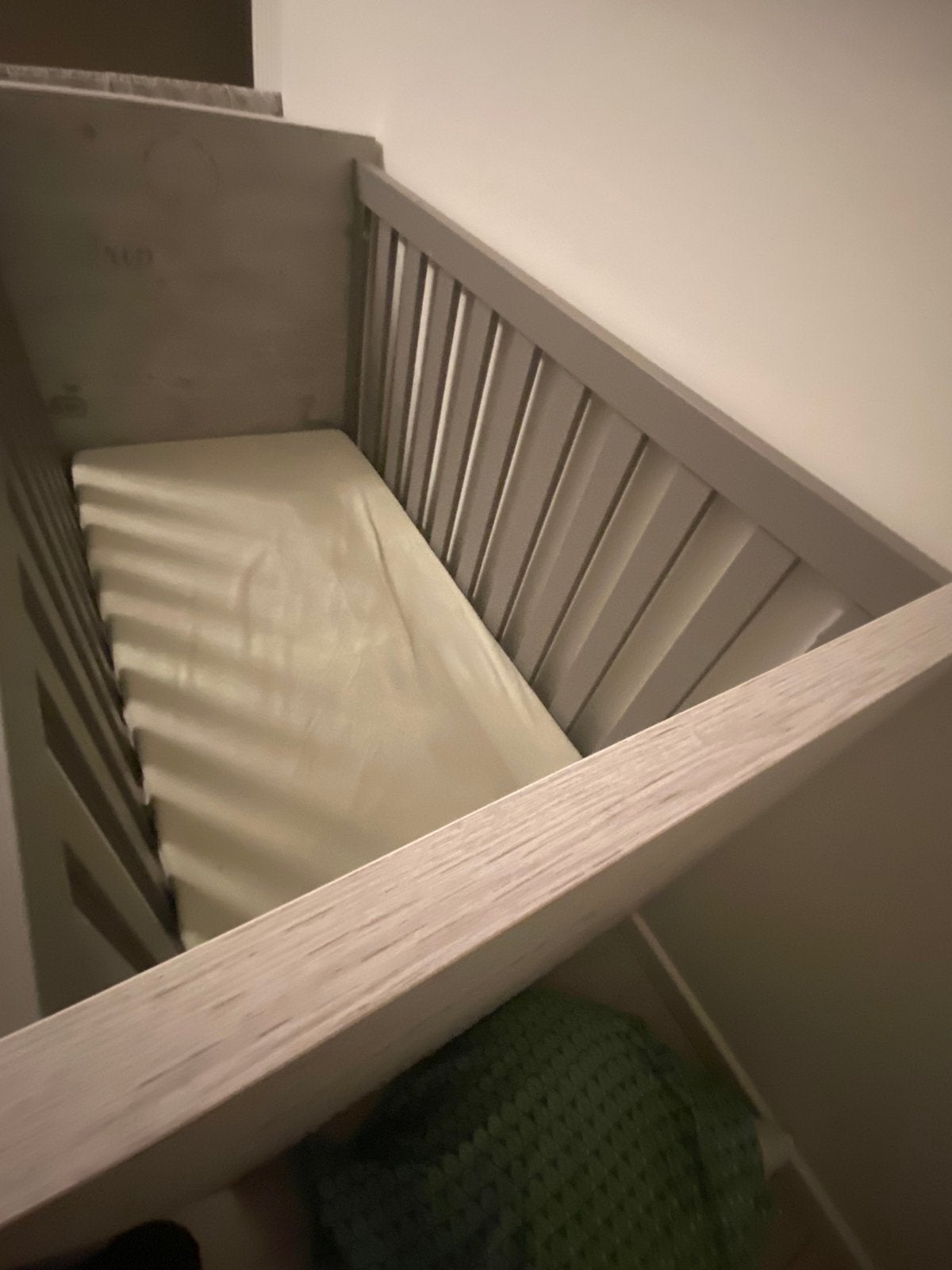 lit bébé, Enfants & Bébés, Chambre d'enfant | Chambres d'enfant complètes, Enlèvement, Comme neuf