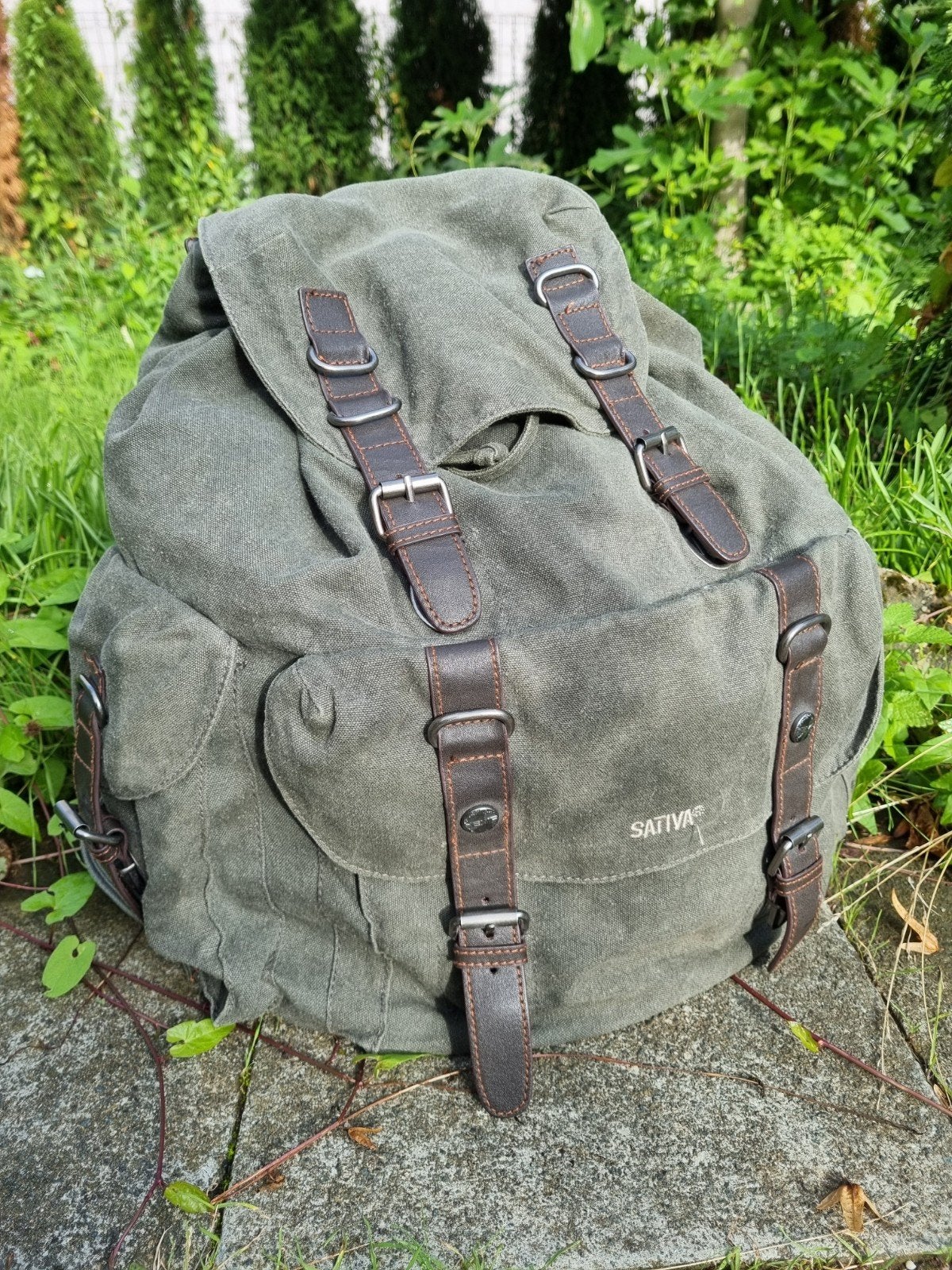 Sac à dos en chanvre, vert kaki, Autres marques, 25 à 40 cm, Enlèvement ou Envoi, Comme neuf