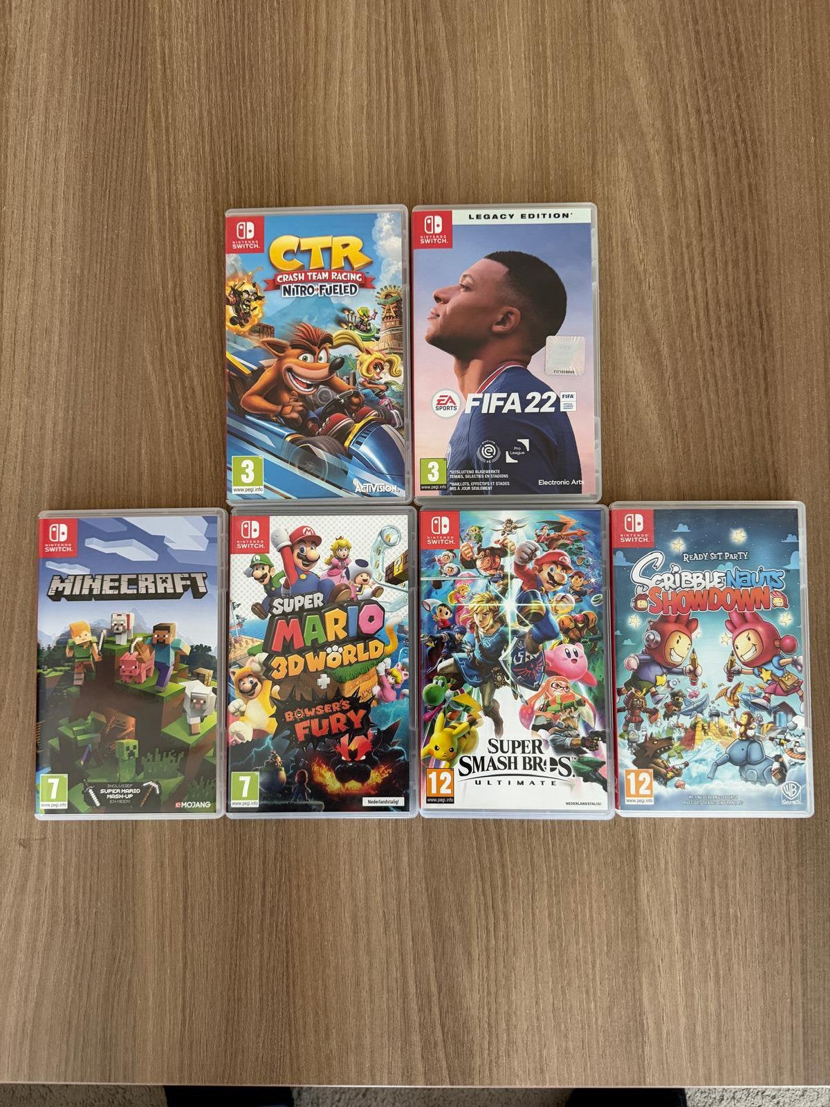 Nintendo switch GameBundel 5 games: minecraft, mario & meer!, Games en Spelcomputers, Games | Nintendo Switch, Ophalen, Zo goed als nieuw