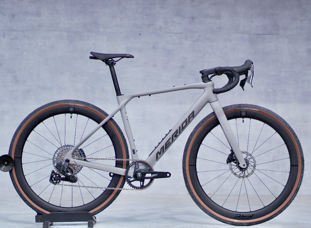 Merida Mission 6000 – Silk Grey – Carbon – SRAM Rival AXS, Fietsen en Brommers, Fietsen | Racefietsen, Overige merken, 28 inch