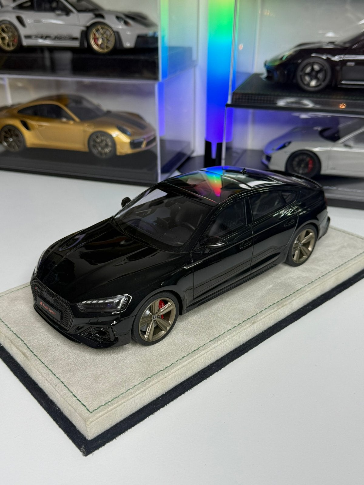 Audi RS5 sportback 1/18 GT Spirit, Enlèvement ou Envoi, Comme neuf, Voiture, Autoart