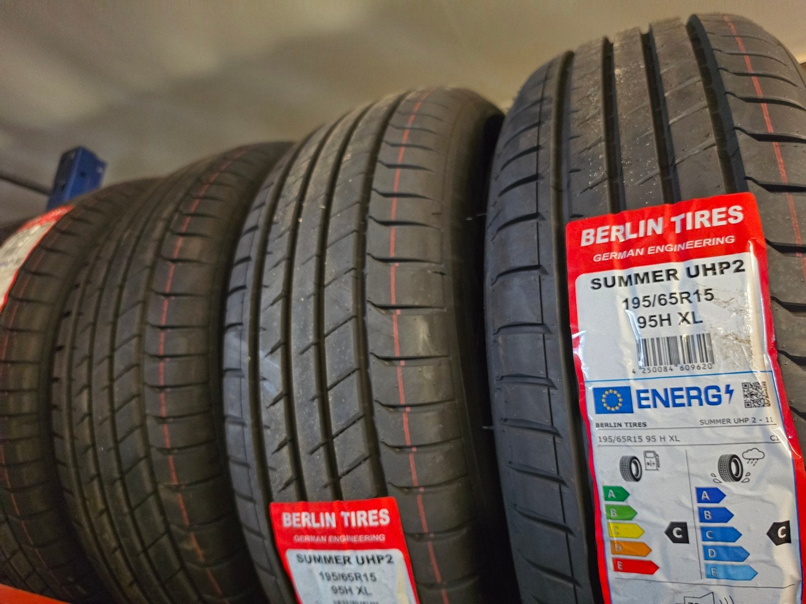 195/65 r15 neuf 70€ par pièce avec montage, Enlèvement ou Envoi