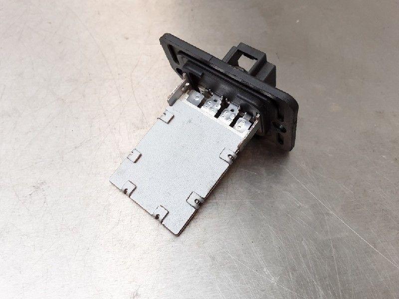 KACHELWEERSTAND Kia Sportage (SL) (01-2010/02-2016), Gebruikt, Kia