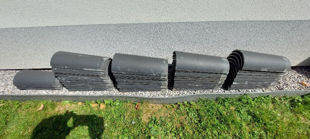 tuile faitière, Bricolage & Construction, Tuiles, Gris, Enlèvement, Utilisé