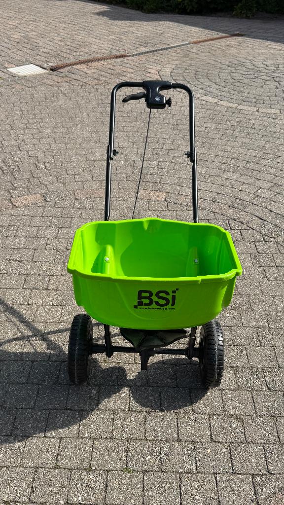 strooiwagen, Ophalen, Zo goed als nieuw