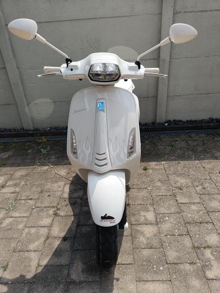 Vespa Sprint Justin Bieber special/limited edition 0km, Motoren, Scooter, Nieuw, Particulier, 125 cc