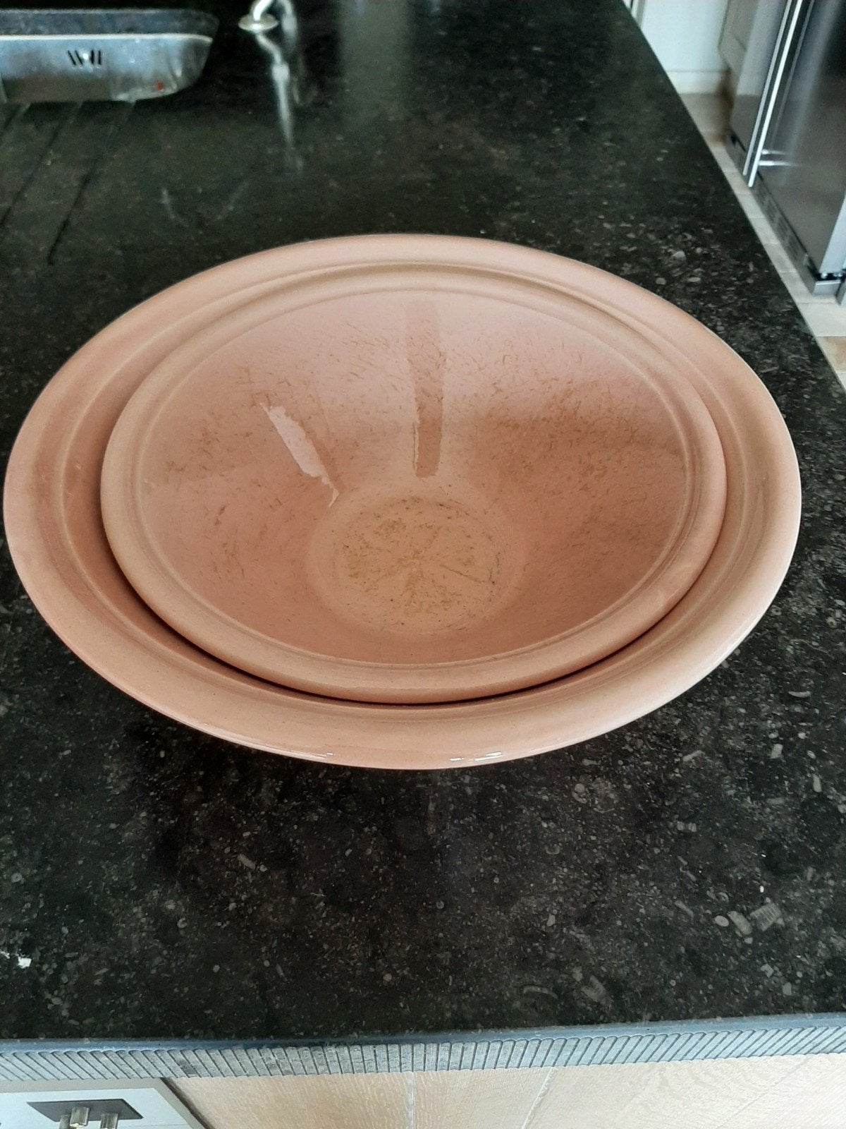 2 grote keramieken kommen. 28 en 35 cm., Enlèvement, Neuf, Céramique, Récipient(s)