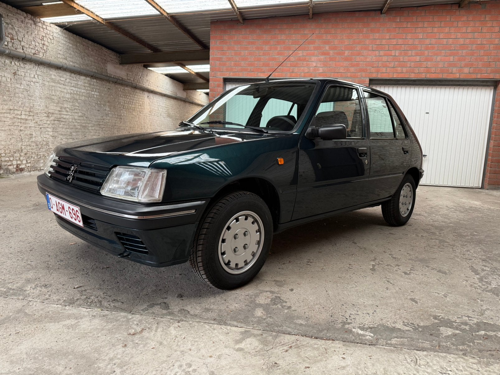 Peugeot 205 forever., Auto's, Peugeot, Voorwielaandrijving, Stof, Handgeschakeld, 5 deurs