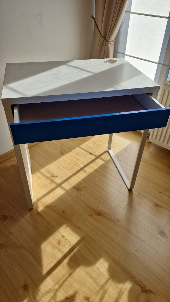Kleine bureau te koop, Huis en Inrichting, Ophalen, Zo goed als nieuw