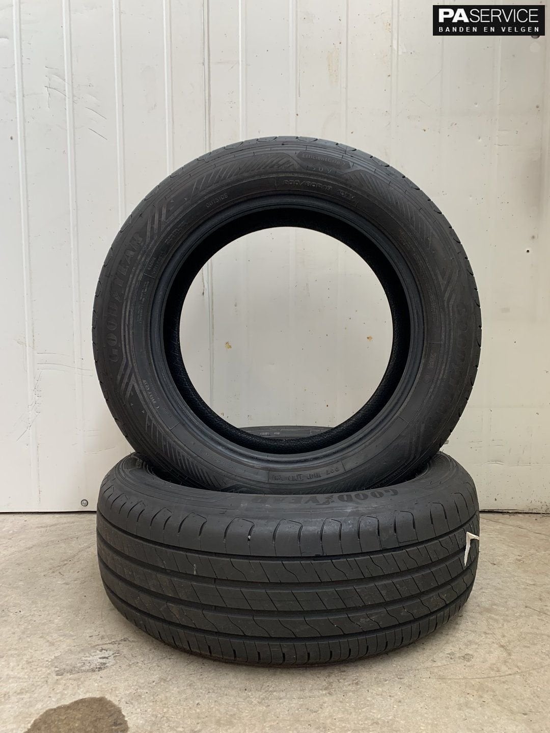 2x Goodyear 235 60 18 Zomerbanden met 7.8 mm, 18 inch, Gebruikt, -, -