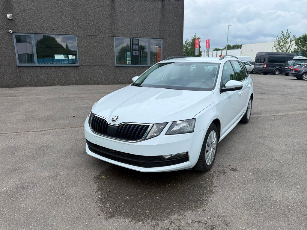 Skoda Octavia (Stock ID 93187), Auto's, Automaat, Parkeersensor, https://public.car-pass.be/vhr/4de33c71-a610-41f8-97bb-0a1df4a5d0a3