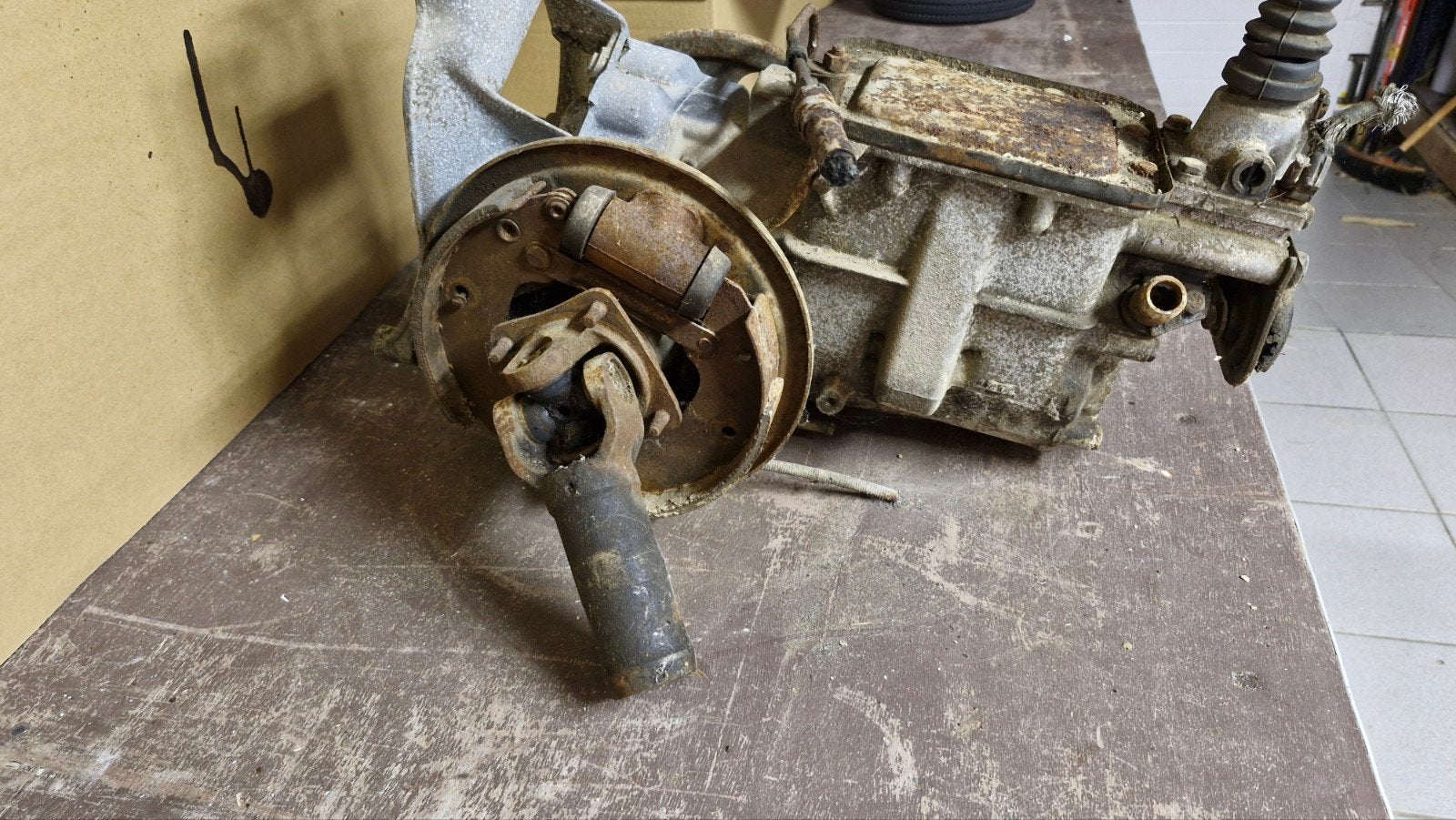 40 euros. Boite de vitesse 2cv AZ. Bloquée, Autos : Pièces & Accessoires, Enlèvement