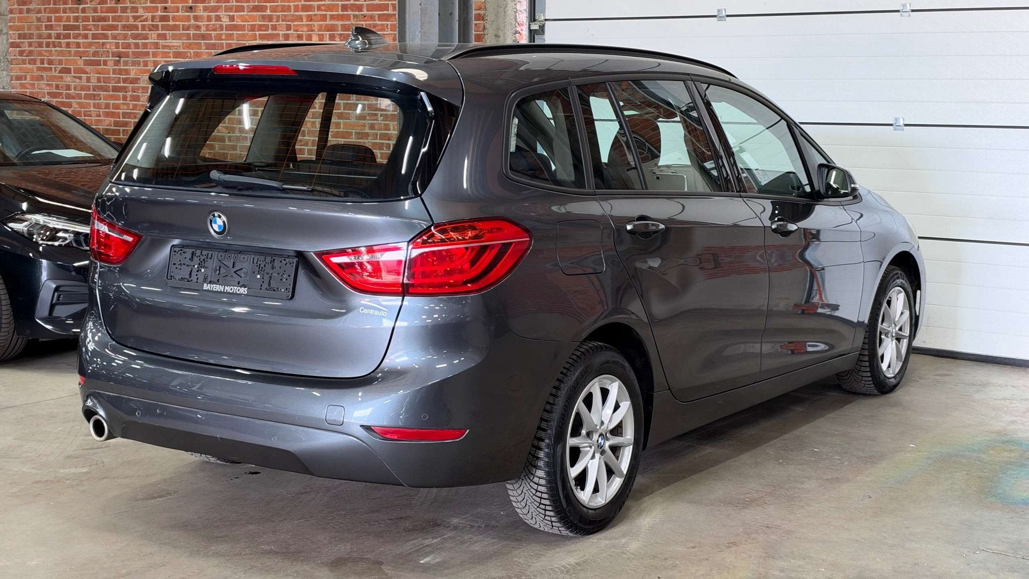 BMW 216 i*Gran Tourer*Garantie*Benzine*EURO6d*Facelift*LED, Auto's, Voorwielaandrijving, Stof, Gebruikt, 2 Reeks