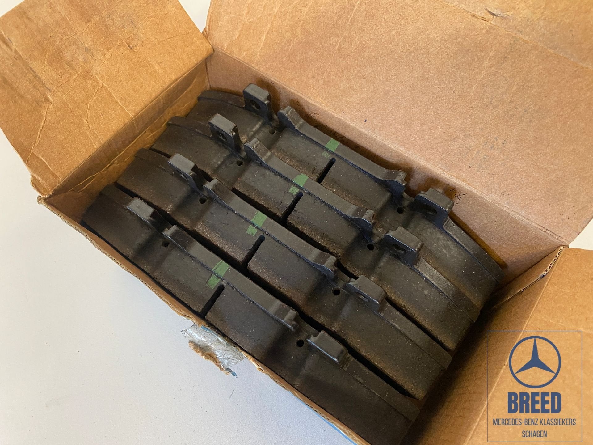 NOS remblokset voor Mercedes-Benz T2 507 D 508 D etc. Vario, Autos : Pièces & Accessoires, Neuf, -, -, Enlèvement ou Envoi